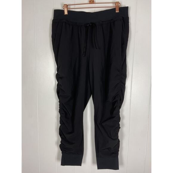 Athleta Women's Attitude Pant in Black Ruched Seams Unlined Jogger Style 10P - Picture 11 of 16